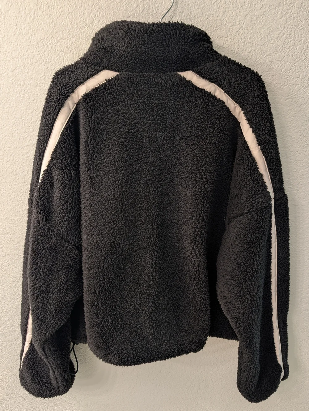 JoyLab Boxy Fit Cropped Sherpa Fleece Jacket Size Medium NWT